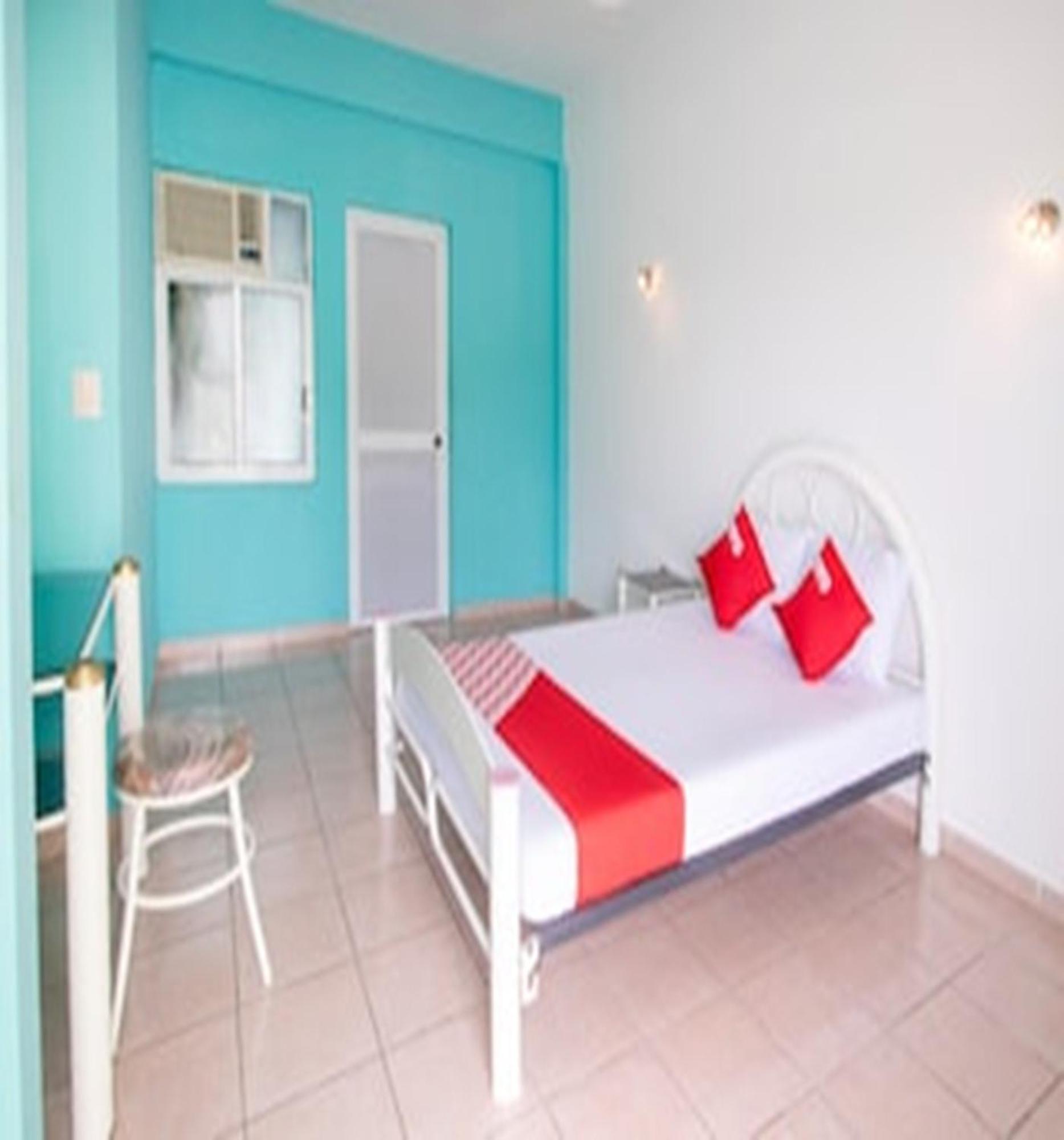 Oyo Hotel Estacion,Jose Cardel,Parque Central Revolucion Екстериор снимка